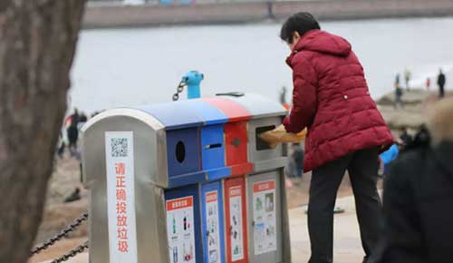如何分類生活垃圾？四色垃圾桶，收納種類各不同