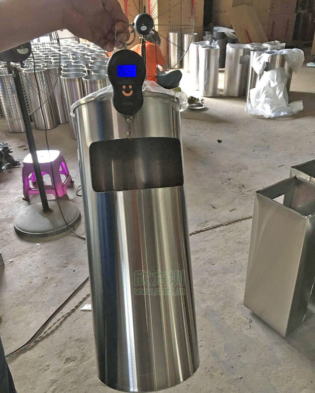 上海不銹鋼座地?zé)熁彝白愫裾娌膶?shí)料，確保質(zhì)量統(tǒng)一